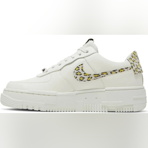 Nike Air Force 1 Pixel SE Leopard Print Sail/Lemon Sneakers Size 10 MSRP $140 - Picture 2 of 13